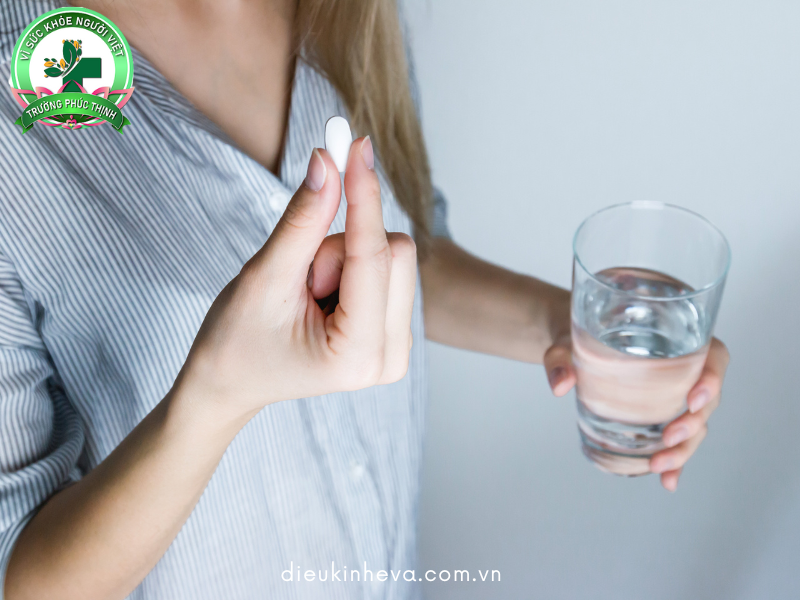 Các loại thuốc Acetaminophen có thể giúp giảm đau bụng kinh, đau đầu khi đến tháng