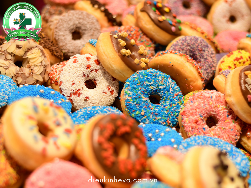 Các thực phẩm chứa đường hoặc chất tạo ngọt nhân tạo có thể làm rối loạn nội tiết tố